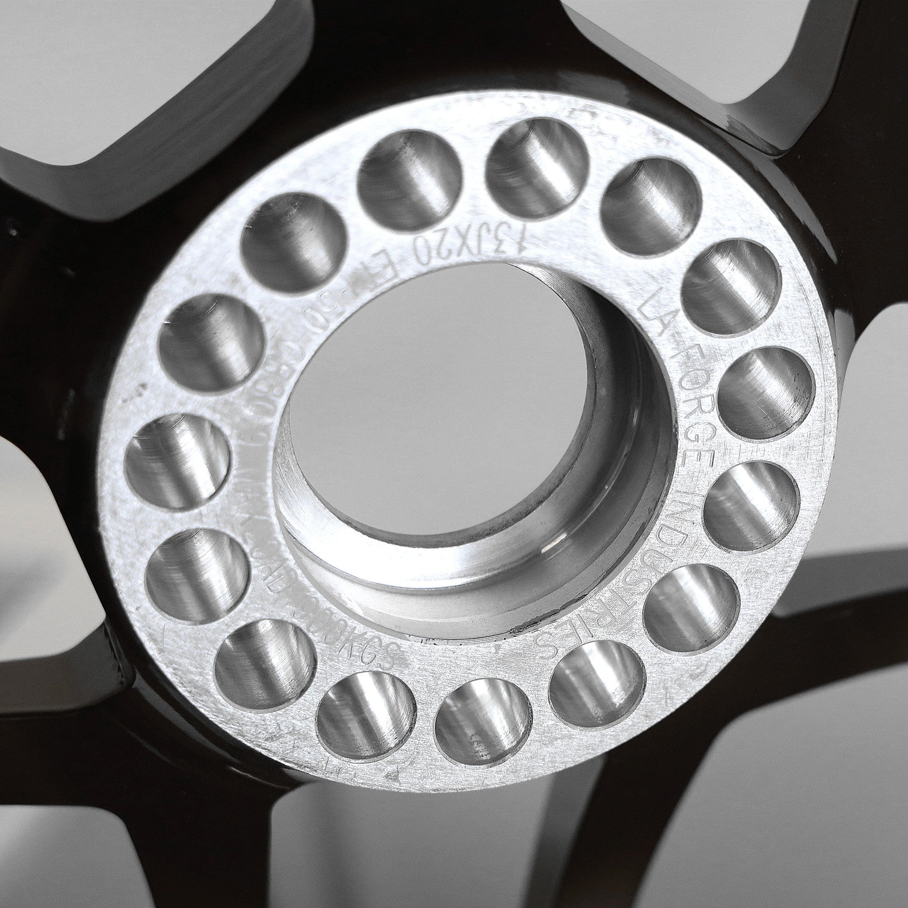 LFI forged wheel finish and machining detail